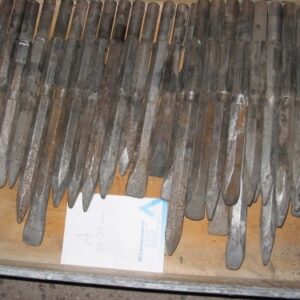 Piikkauskoneen piikkejä ja talttoja Kango piikkauskoneeseen