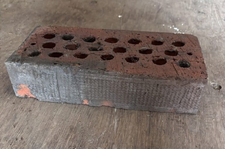 Reikätiili 25 x 12 x 6 cm punainen - purkukolmio.fi