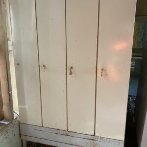 Pukukaappi 4 ovea leveys 120 cm - Purkukolmio.fi