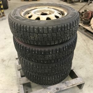 Talvirenkaat Kumho 165/70 R13 79Q 4 kpl