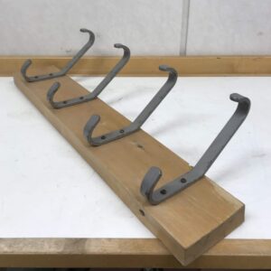 Naulakko 4:llä vahvalla metalli koukulla