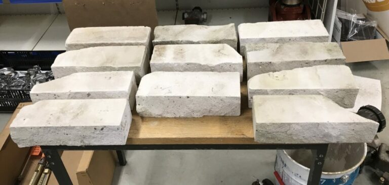 Lohkotiili valkoinen 27x7x8-11 cm