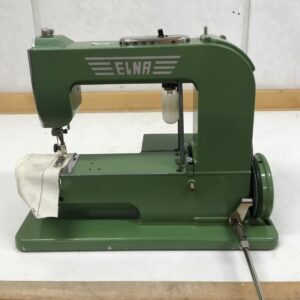 ELNA ompelukone (Heinäsirkka) kantolaukulla