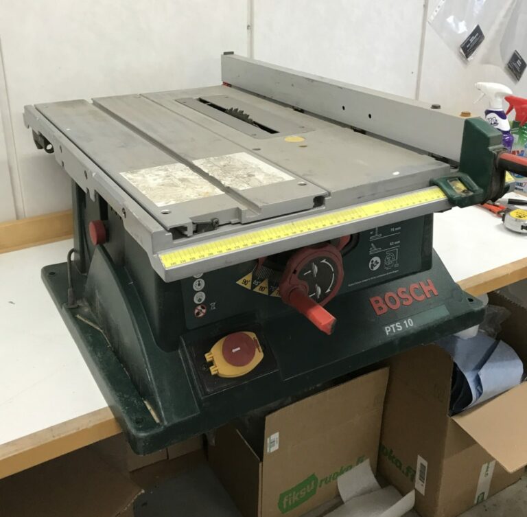 Pöytäsirkeli Bosch PTS 10 varaosiksi