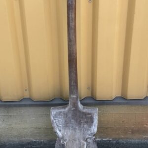 Vanha metallikärkinen puulapio 128 cm