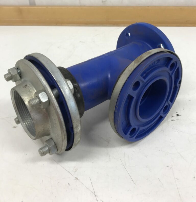 Muovinen putkiston T-yhde 120 mm laipoilla Muovinen putkiston T-yhde 120 mm laipoilla Fullrichtung