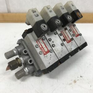 4-osainen paineilman jakotukki 24 VDC ohjausventtiileillä