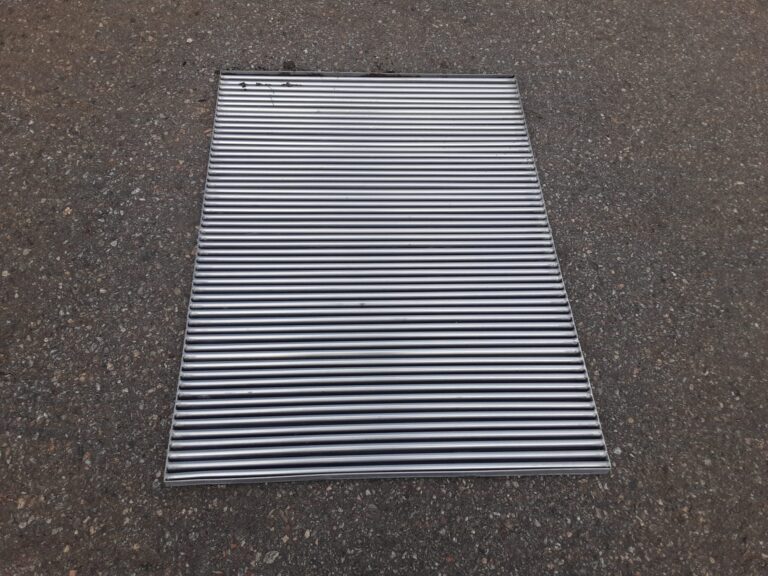 Ruostumaton ritilä 111x82x3 cm