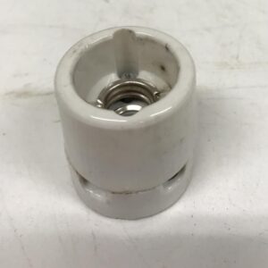 Vanha keittiön tasovalaisimen lampun posliinipohja