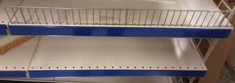 Hyllyn putoamisreunus 87×8 cm