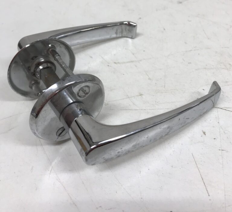 Oven kromattu painikepari