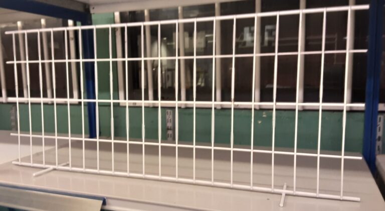 Tavaroiden väliaita 82 x 35 cm