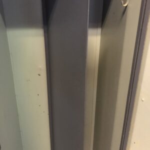 Pukukaapin tilanjakaja väliseinä