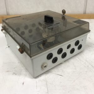 Ohjauskotelo pääkytkimellä sekä käynnistyskytkimellä Honeywell W456