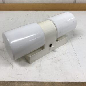 Vanhanmallinen työtasovalaisin 2 * 40W katkaisijalla