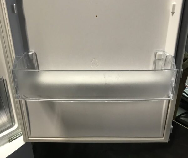 Electrolux EN3441JOW jääkaappipakastin oven muovihylly 48,5 cm
