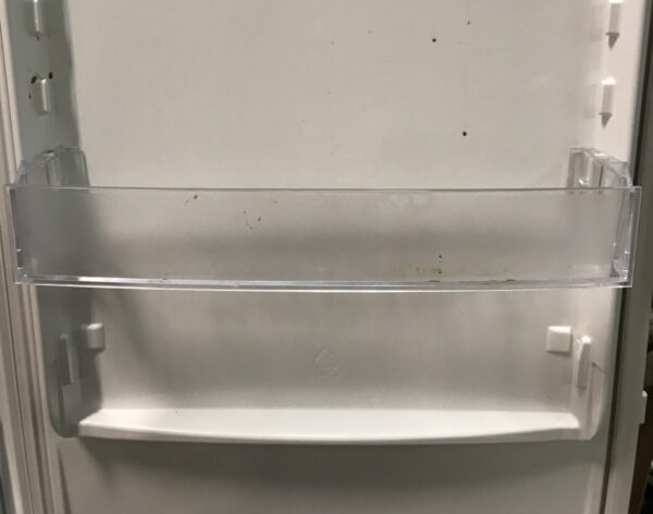Electrolux EN3441JOW jääkaappipakastin oven muovihylly