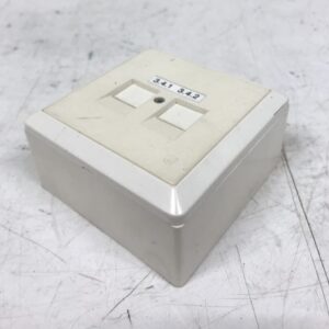 Atk-rasia pinta-asennus kotelolla