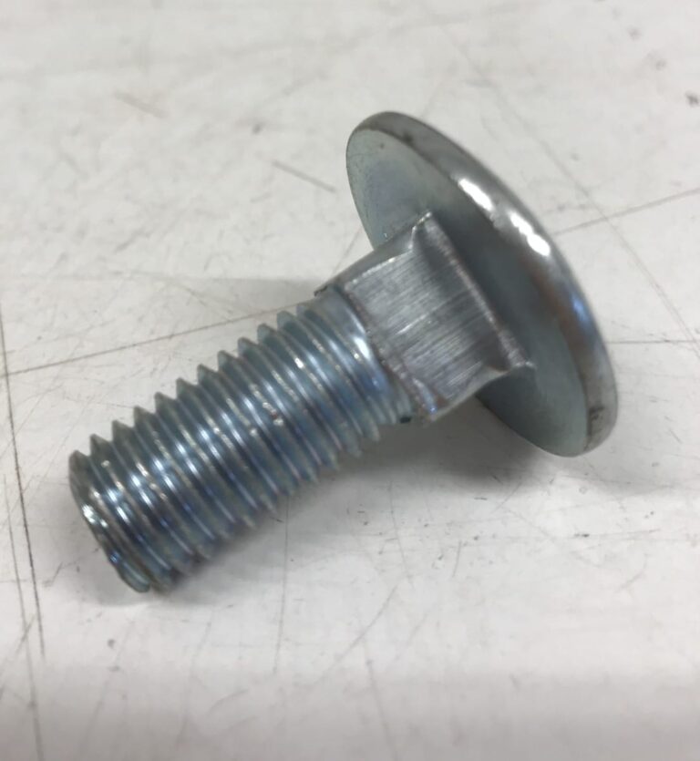 Lukkopultti M12*30 mm sinkitty