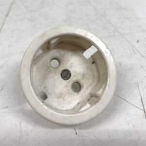 Maadoitetun pistorasian keskiölevy 23249 12480