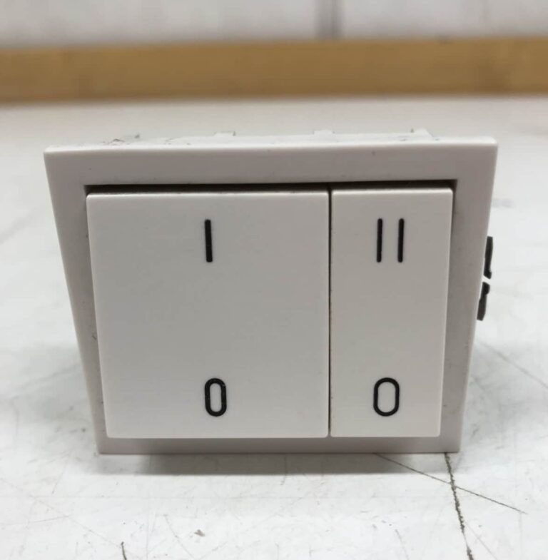 2-teho valintakytkin paneeliasenteinen