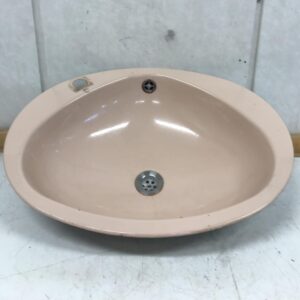 vaaleanpunainen käsienpesuallas