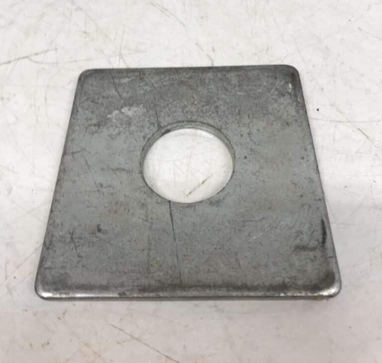 M33 neliö aluslevy sinkitty