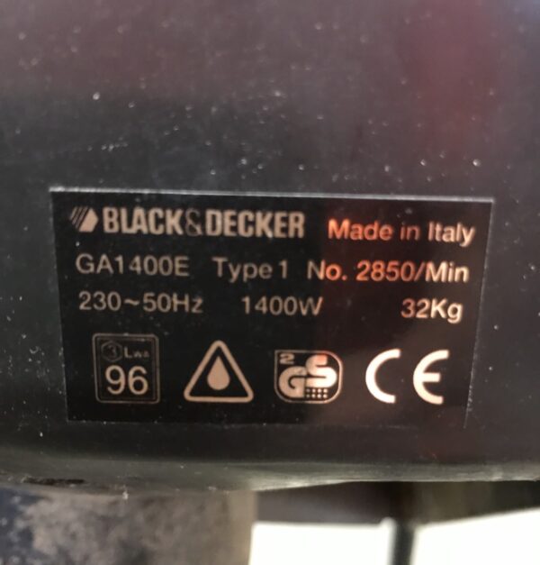 Oksasilppuri Black & Decker GA 1400 E Type 1 korjattavaksi