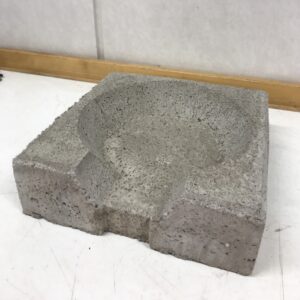 Betoninen vesikourun kuppi 300 * 300 * 100 mm