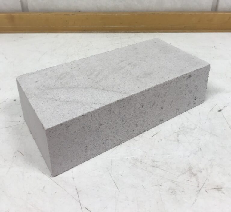 Valkoinen Kahi väliseinätiili 270 * 130 * 75 mm