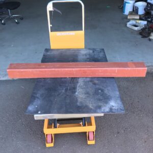 RHS-putki 100 mm * 100 mm * 4mm pituus 1200 mm