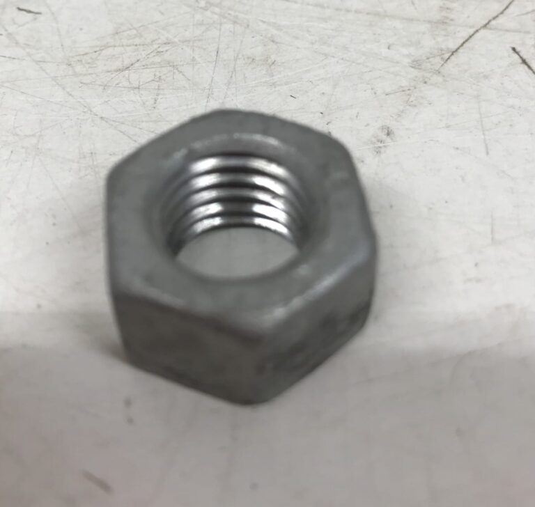 Mutteri M12 kuumasinkitty