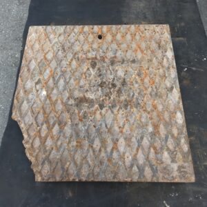 Kaivon valurautainen neliskulmainen umpikansi 500 * 500 mm NV 25T lohjennut