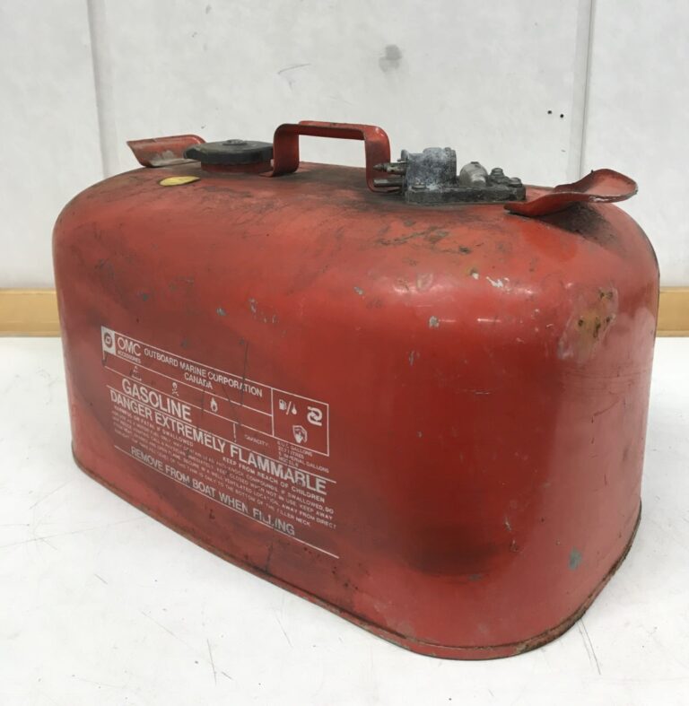 Perämoottorin polttoainesäiliö OMC