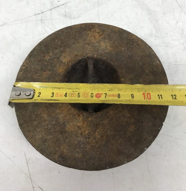 Puuhellan pyöreä keittolevyn keskusta halkaisija 11,8 cm