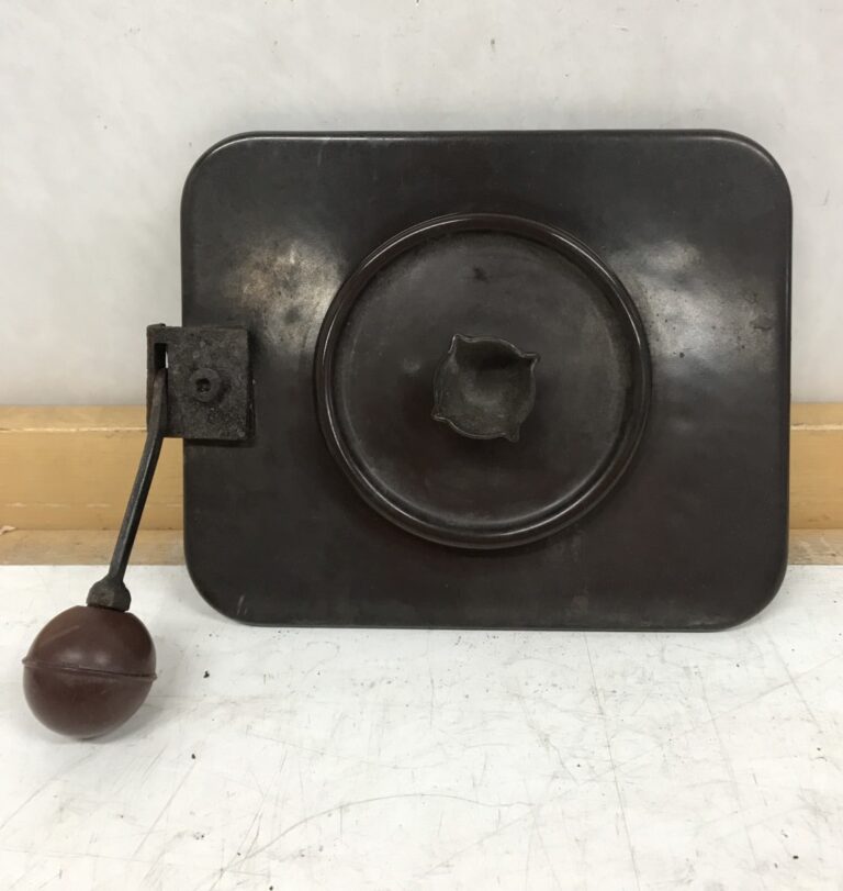 Vetoluukku pyöritettävällä ilmansaannilla 22 cm * 18 cm