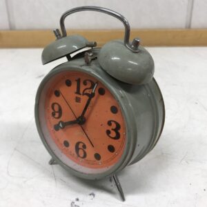 Vanhanajan vihreä herätyskello