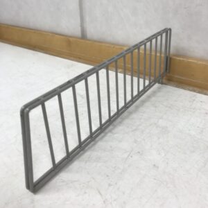 Hyllyn jakoreunus 32,5 cm x 9 cm