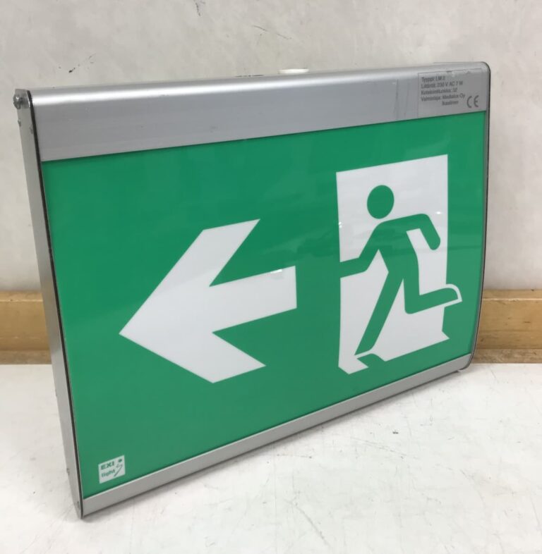 Hätäuloskäynnin opasvalo - Purkukolmio.fi