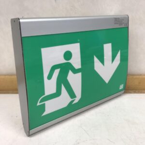 Hätäuloskäynnin opasvalo - Purkukolmio.fi