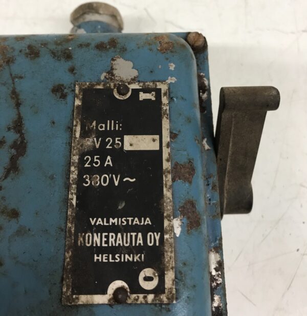 Kytkin 25A Konerauta PV25 - Purkukolmio.fi