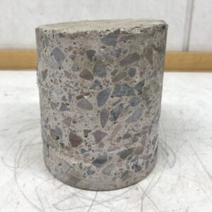 Betonivalusta timanttiporattu betonilieriö halkaisija 145 mm - Purkukolmio.fi