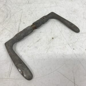 Vanha messinkinen painikepari litteän mallinen - Purkukolmio.fi