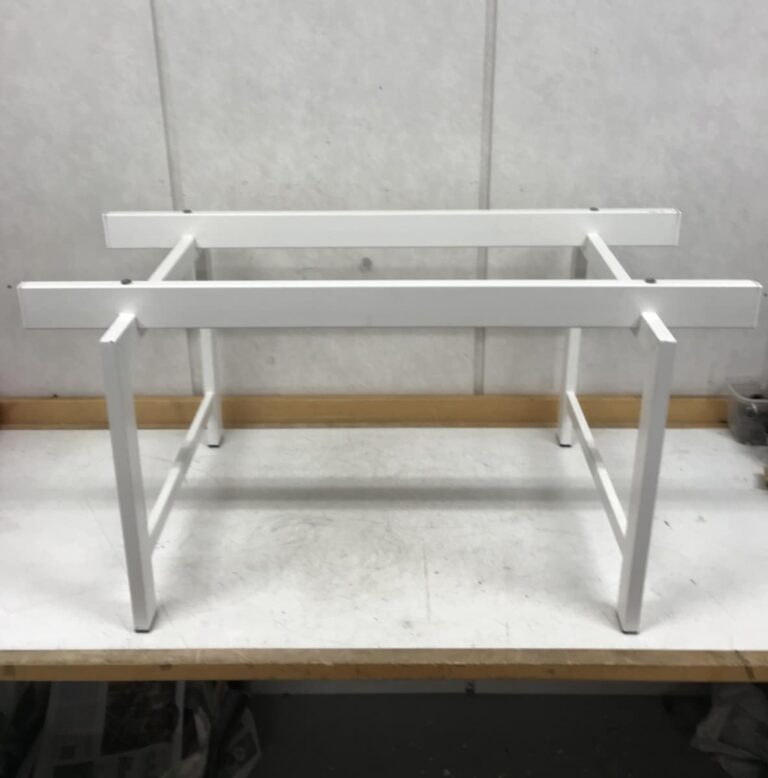 Pöydän teräsrunko 95 cm * 50 cm korkeus 47,5 cm - Purkukolmio.fi