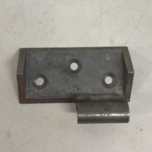 Alumiininen kolmionmallinen sarananpuolikas naaraspuoleinen - Purkukolmio.fi