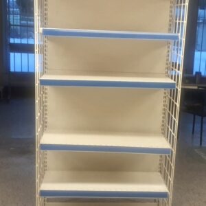 Myymälähylly päädyillä - Purkukolmio.fi