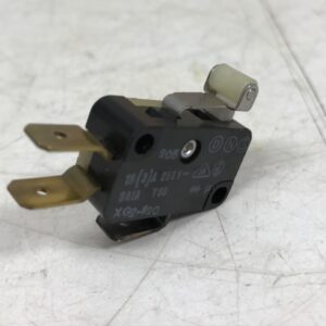 Microkytkin 16(3)A 250V - Purkukolmio.fi