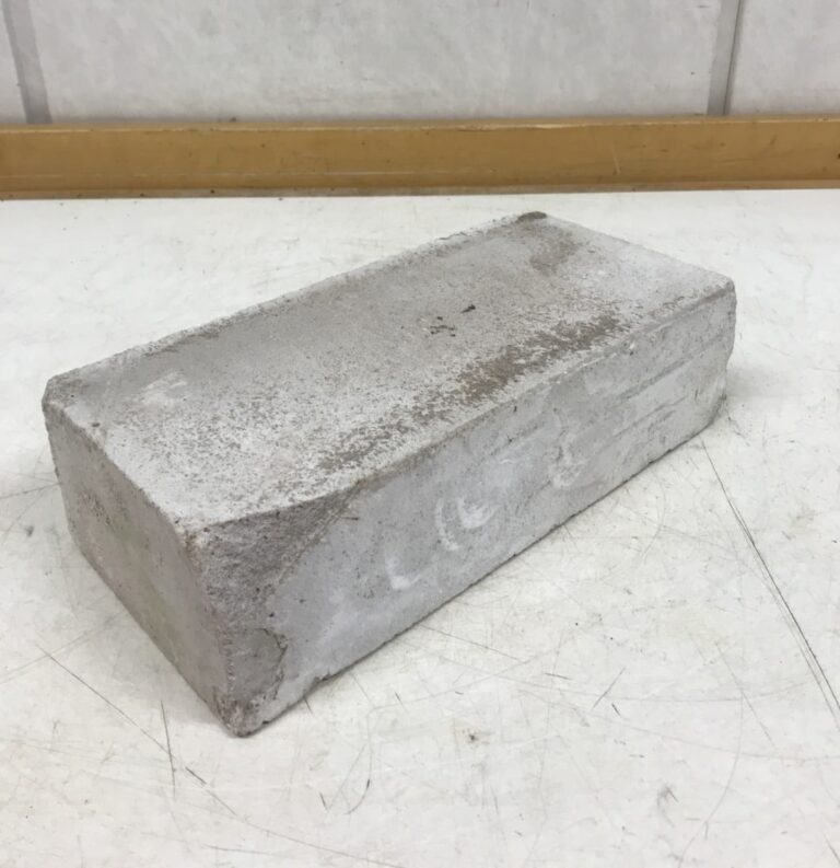 Kahi väliseinätiili 270 * 130 * 75 mm - Purkukolmio.fi