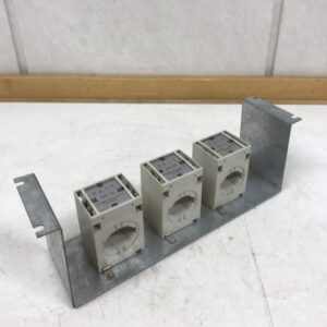 Virtamuuntajat asennuslevyssä LK-NES HF 4 B - Purkukolmio.fi