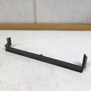 Jääkaapin oven hyllyn ruskea etureunus kiinnitysväli 420 mm - Purkukolmio.fi